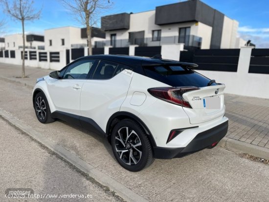 Toyota C-HR 1.8 140H Advance de 2019 con 82.000 Km por 22.900 EUR. en Madrid