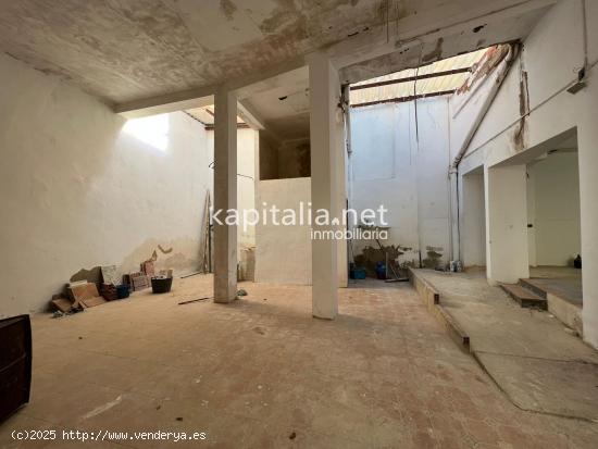 Local comercial a la venta en Ontinyent, zona Sant Antoni - VALENCIA