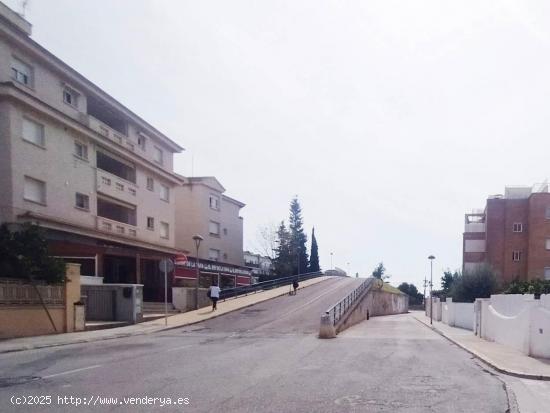 PARKING EN CUNIT MUY CERCA DE LA PLAYA - TARRAGONA