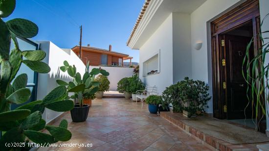 Chalet de ensueño en Loma badá de Petrer. - ALICANTE