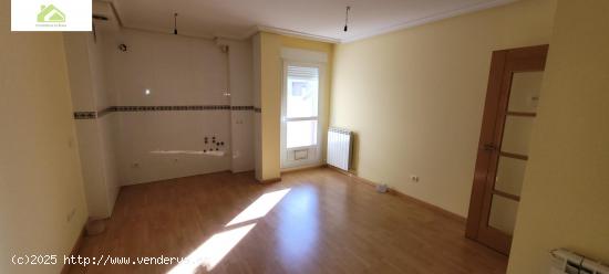 VENTA APARTAMENTO ZONA CENTRO,1 DORMITORIO,COCINA AMERICANA - ZAMORA