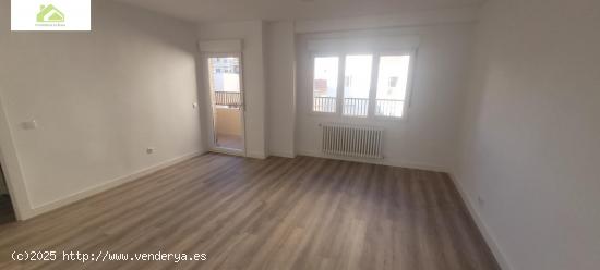 VENTA PISO REFORMADO,ZONA TRES CRUCES,3 HABITACIONES - ZAMORA