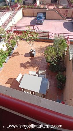 BONITO CHALET ADOSADO CON JARDIN, TERRAZA, TXOKO Y GARAJE EN VALLE DE MENA - BURGOS