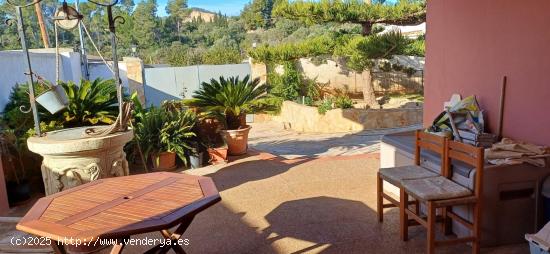 CASA CON APARTAMENTO INDEPENDIENTE Y EN TERRENO RÚSTICO DEL SECAR DE LA REAL. - BALEARES