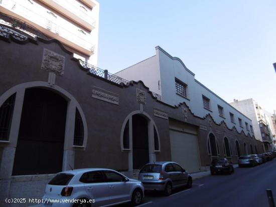 Local en alquiler de 450 m2 - TARRAGONA