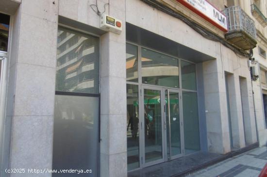 Local comercial en Tortosa zona Centre, 300 m. de superficie. - TARRAGONA