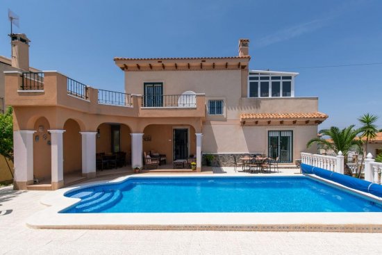  Chalet en venta en San Miguel de Salinas (Alicante) 