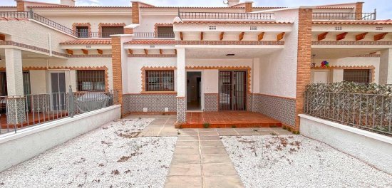  Chalet en venta en San Miguel de Salinas (Alicante) 