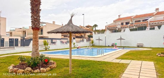 Chalet en venta en San Miguel de Salinas (Alicante)