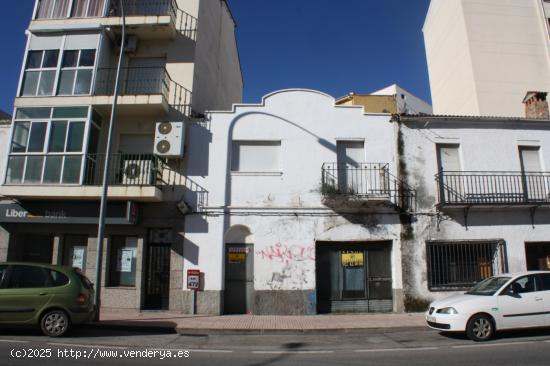 Casa en Avd de España - CACERES