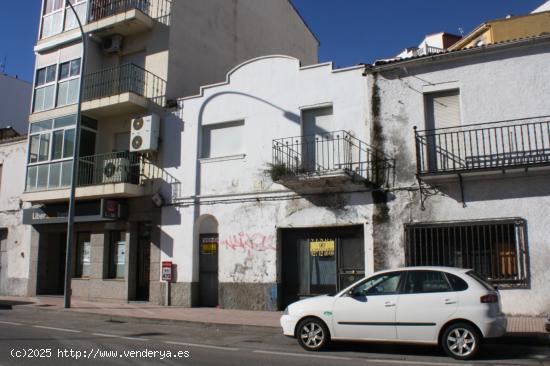 Casa en Avd de España - CACERES