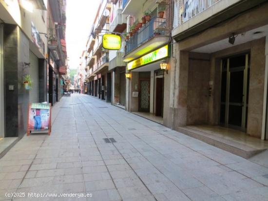 Local comercial en el centro de Calella - BARCELONA