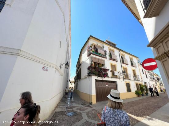 PISO DE CUATRO DORMITORIOS EN ZONA SAN BASILIO - CORDOBA