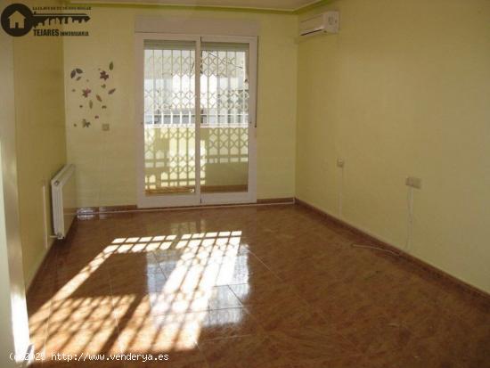  INMOBILIARIA TEJARES VENDE PISO EN TOBARRA - ALBACETE 