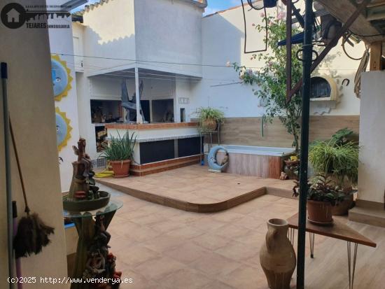 INMOBILIARIA TEJARES VENDE CASA ZONA ROSARIO - ALBACETE