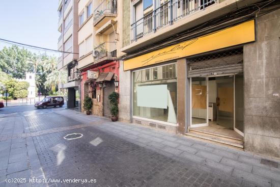 ¡LOCAL COMERCIAL EN EL CENTRO DE ELCHE, JUNTO A LA BASÍLICA DE SANTA MARÍA! - ALICANTE