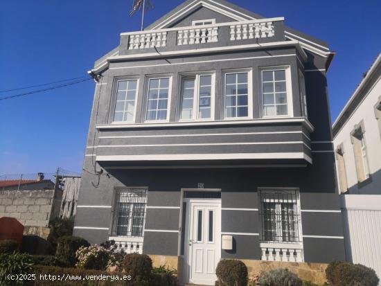  Casa en el centro de Ponteceso - A CORUÑA 