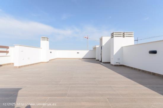 RESIDENCIAL DE OBRA NUEVA DE BUNGALOWS EN LOS BALCONES, TORREVIEJA - ALICANTE