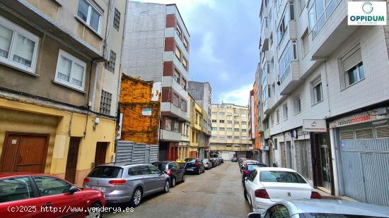 Solar Rúa Pedroso, Os Mallos, A Coruña - A CORUÑA