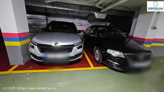 Garaje para coche grande en calle Manuel Murguía 14, A Coru - A CORUÑA