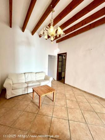 Piso de 2 habitaciones, 2 baños y terraza en zona Santa Catalina. - BALEARES