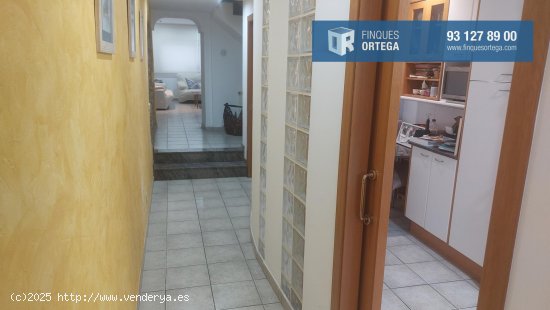 Unifamiliar adosada en venta  en Parets del Vallès - Barcelona