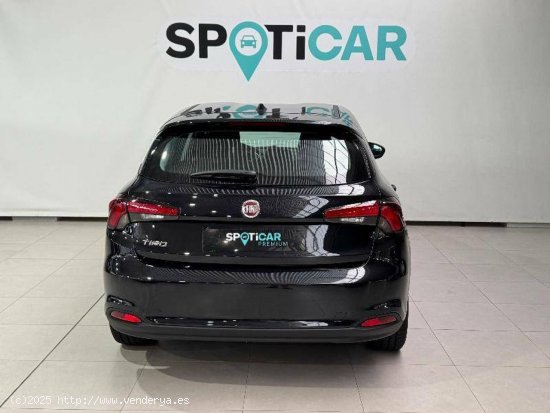 Fiat Tipo  HB  1.5 Hybrid 97kW (130CV) DCT Red - San Cibrao das Viñas