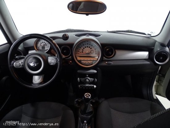 Mini Cooper D 1.6 110cv de 2010 con 320.000 Km por 4.899 EUR. en Ciudad Real