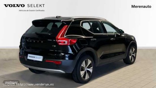 Volvo XC40 1.5 T3 MOMENTUM PRO AUTO 163 CV 5P de 2021 con 48.000 Km por 29.500 EUR. en A Coruna