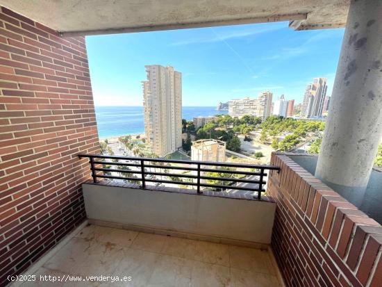 SE VENDE PISO DE 3 DORMITORIOS EN BENDORM PONIENTE CON VISTAS AL MAR Y GARAJE - ALICANTE