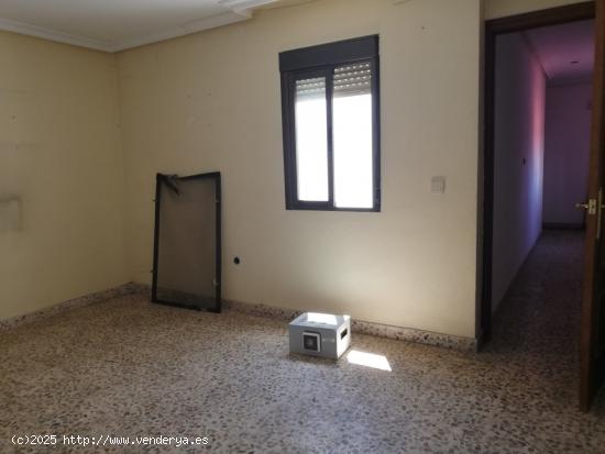  PISO VENTA EN BARRIADA ANTONIO DOMINGUEZ - BADAJOZ 