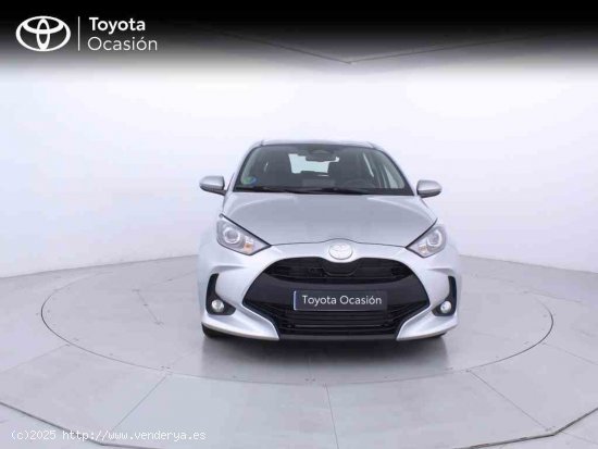 Toyota Yaris 1.5 120H Active Plus + CARE VO + Pack Protección - Zaragoza