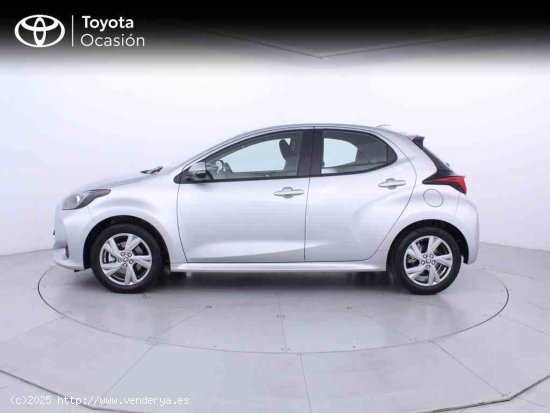 Toyota Yaris 1.5 120H Active Plus + CARE VO + Pack Protección - Zaragoza