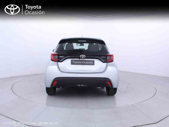 Toyota Yaris 1.5 120H Active Plus + CARE VO + Pack Protección - Zaragoza