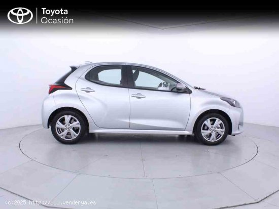 Toyota Yaris 1.5 120H Active Plus + CARE VO + Pack Protección - Zaragoza