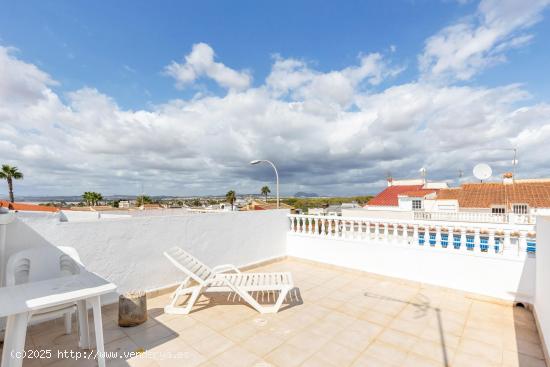  Acogedor Bungalow sin vecinos en Torrevieja – Ideal para la Vida Tranquila - ALICANTE 