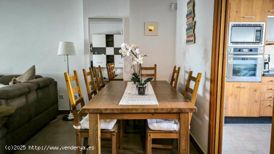 ADOSADO EN SON FERRER CON TERRAZA Y GARAJE - BALEARES