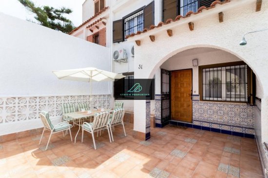  Villa en alquiler en Torrevieja (Alicante) 