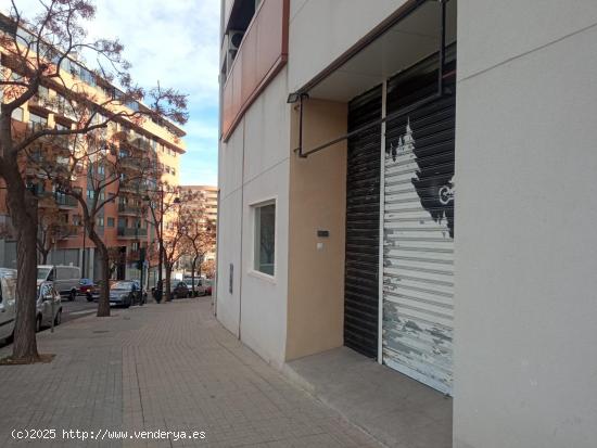  ALQUILER LOCAL COMERCIAL ZONA NORTE-Av Tirant Lo Blanc - ALICANTE 