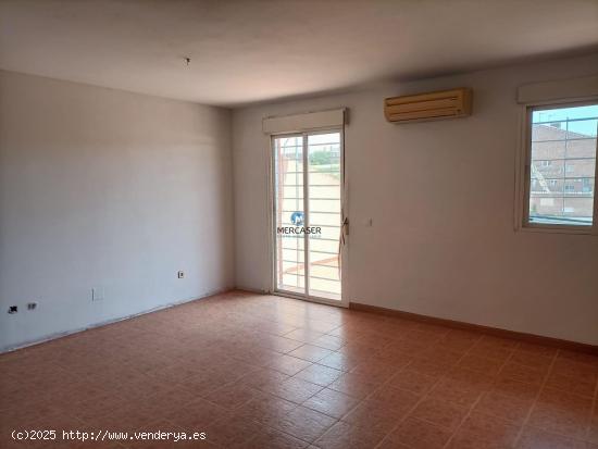 Chalet adosado en venta en Villanueva de la Torre - GUADALAJARA