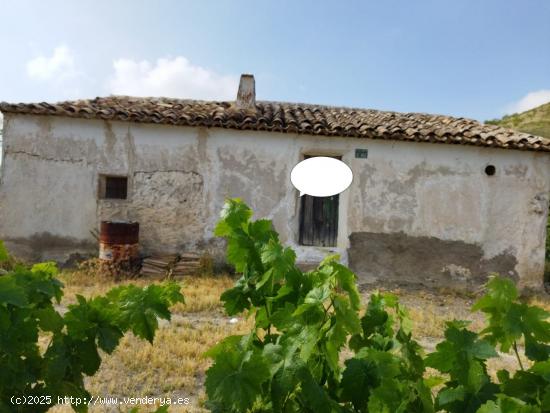 Casa con terreno en Cabezo de Cuti, Puerto Lumbreras-Murcia - MURCIA