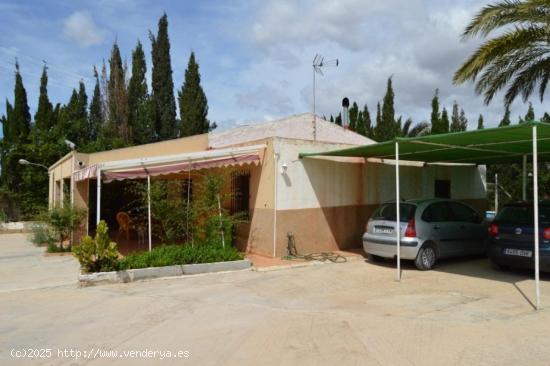 CHALET EN BARRANCO S.CAYETANO - ALICANTE