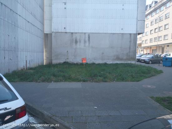 Solar en esquina frente al colegio Bergantiños - A CORUÑA