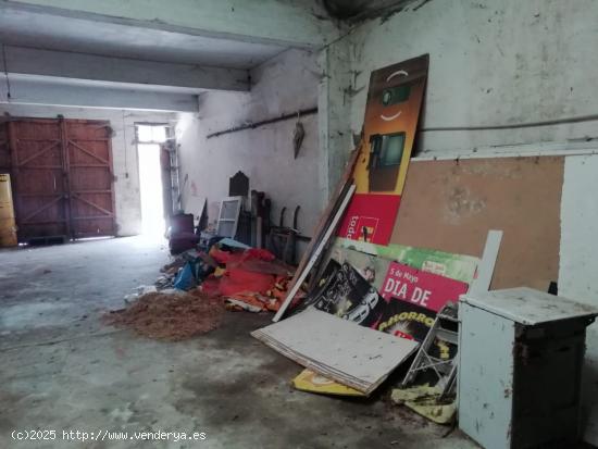 Casa con terreno en el centro de Carballo - A CORUÑA