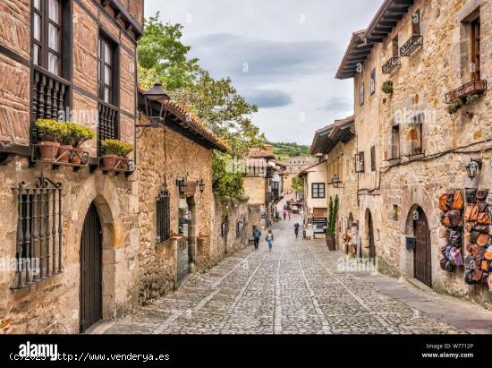 VENTA TERRENO URBANO NO CONSOLIDADO EN SANTILLANA DEL MAR - CANTABRIA