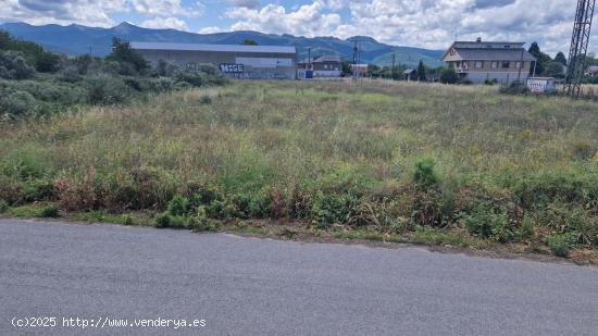 SE VENDE TERRENO RUSTICO FRANTE A LA ITV DE PONFERRADA. - LEON