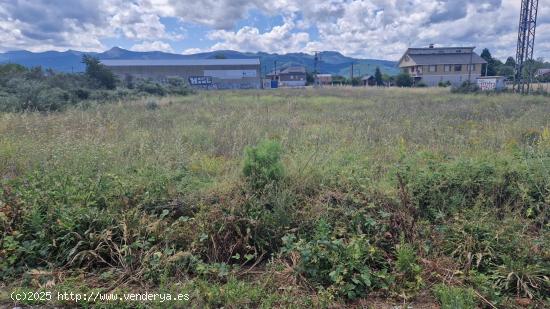 SE VENDE TERRENO RUSTICO FRANTE A LA ITV DE PONFERRADA. - LEON