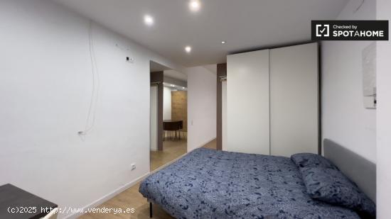 Estudio en alquiler en Les Corts - BARCELONA