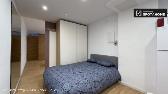 Estudio en alquiler en Les Corts - BARCELONA