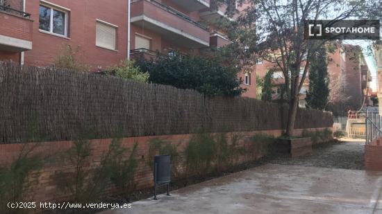 Piso entero de 4 habitaciones en Sant Cugat del Vallès - BARCELONA